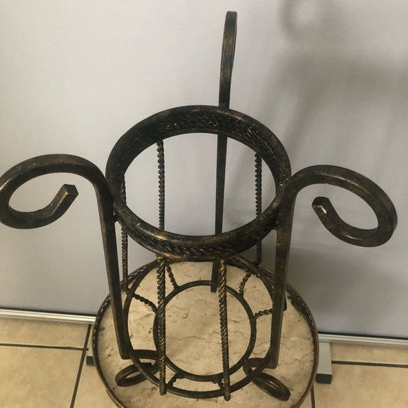 Home decor - Picture 2 of 2